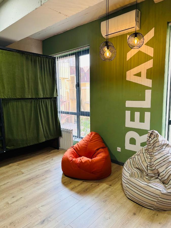 Izzzi Hostel Bişkek Dış mekan fotoğraf